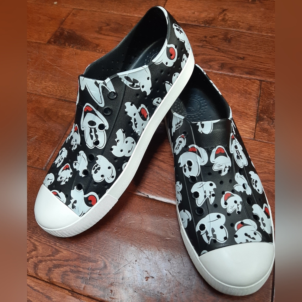 Native Shoes, Mickey Mouse, size 9 mens/11 womens